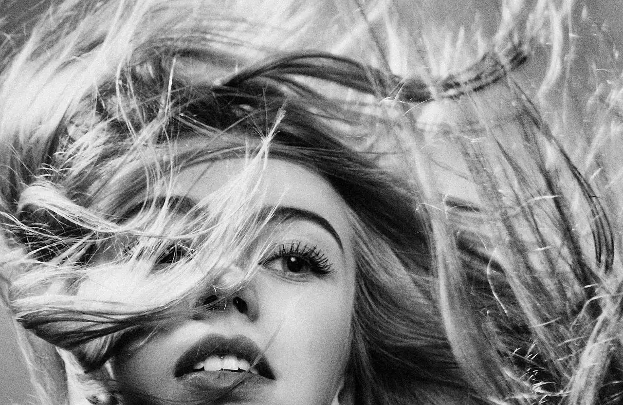 Fashion Blogging: Building an Online Style Empire